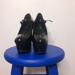 Black Patent 6 inch Maryjane Pleasers